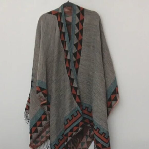 Urban Coco Shawl Poncho Geometric Patterned with Fringe Aztec Gray Orange Blue - Picture 1 of 8